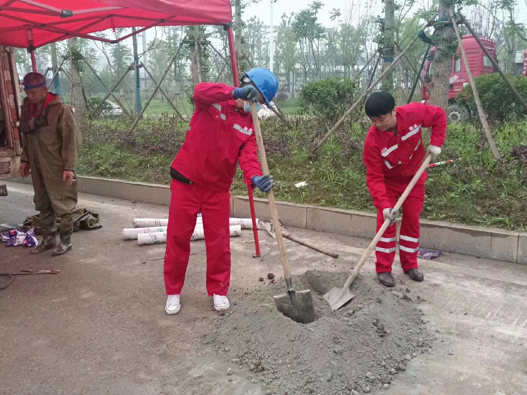 夷陵管道疏通哪家好】及时进行市政管道清淤